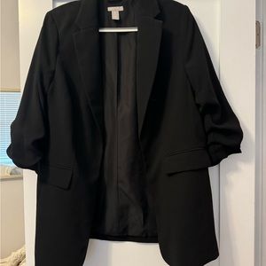 H&M gathered sleeve boyfriend blazer